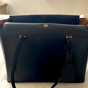 Tory Burch Hand Business Top fits Laptop